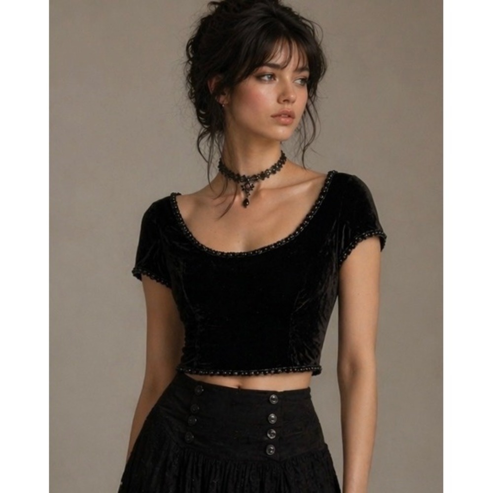 Victoria Vintage 90s Black Velvet Beaded Cropped Top 6 Whimsigoth Fairy Witchy